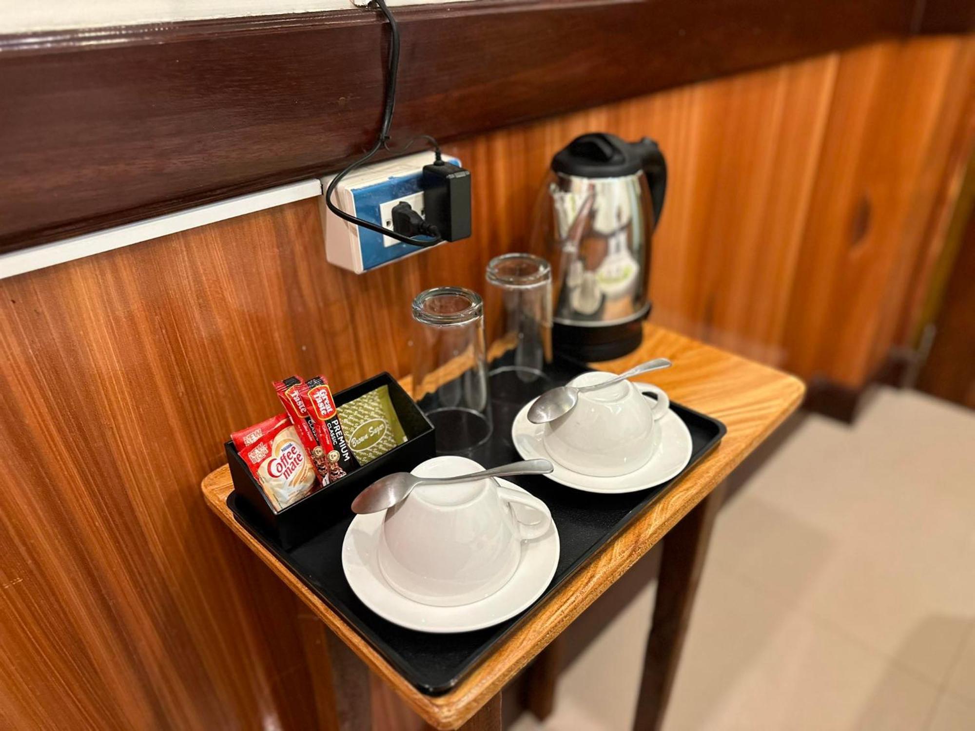 אל נידו Desert Rose Beach Hotel מראה חיצוני תמונה