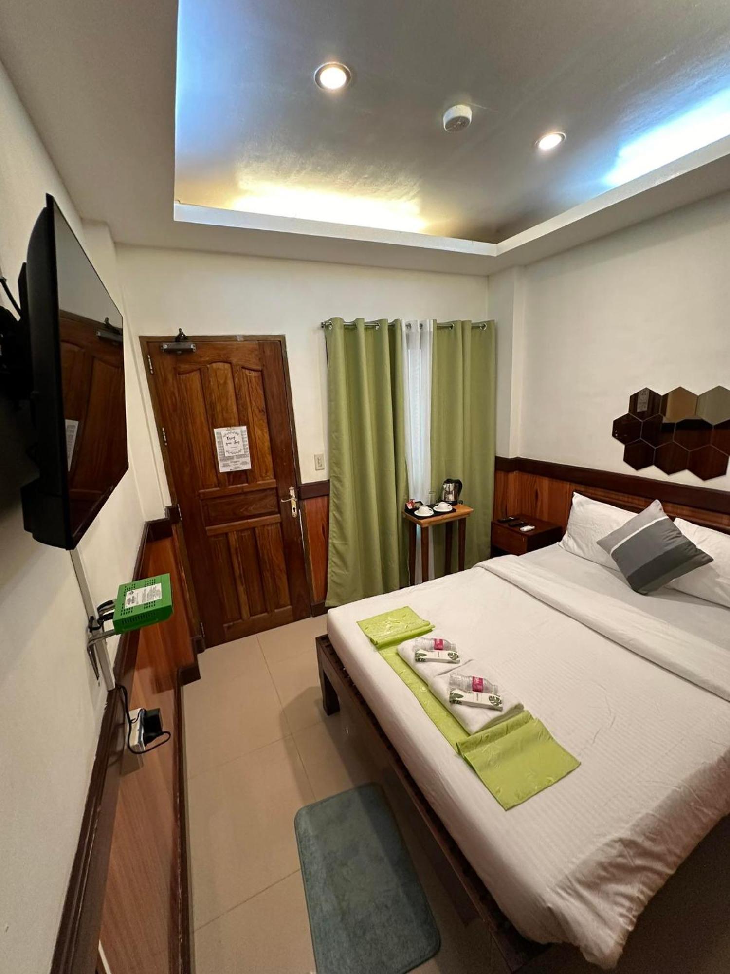 אל נידו Desert Rose Beach Hotel מראה חיצוני תמונה